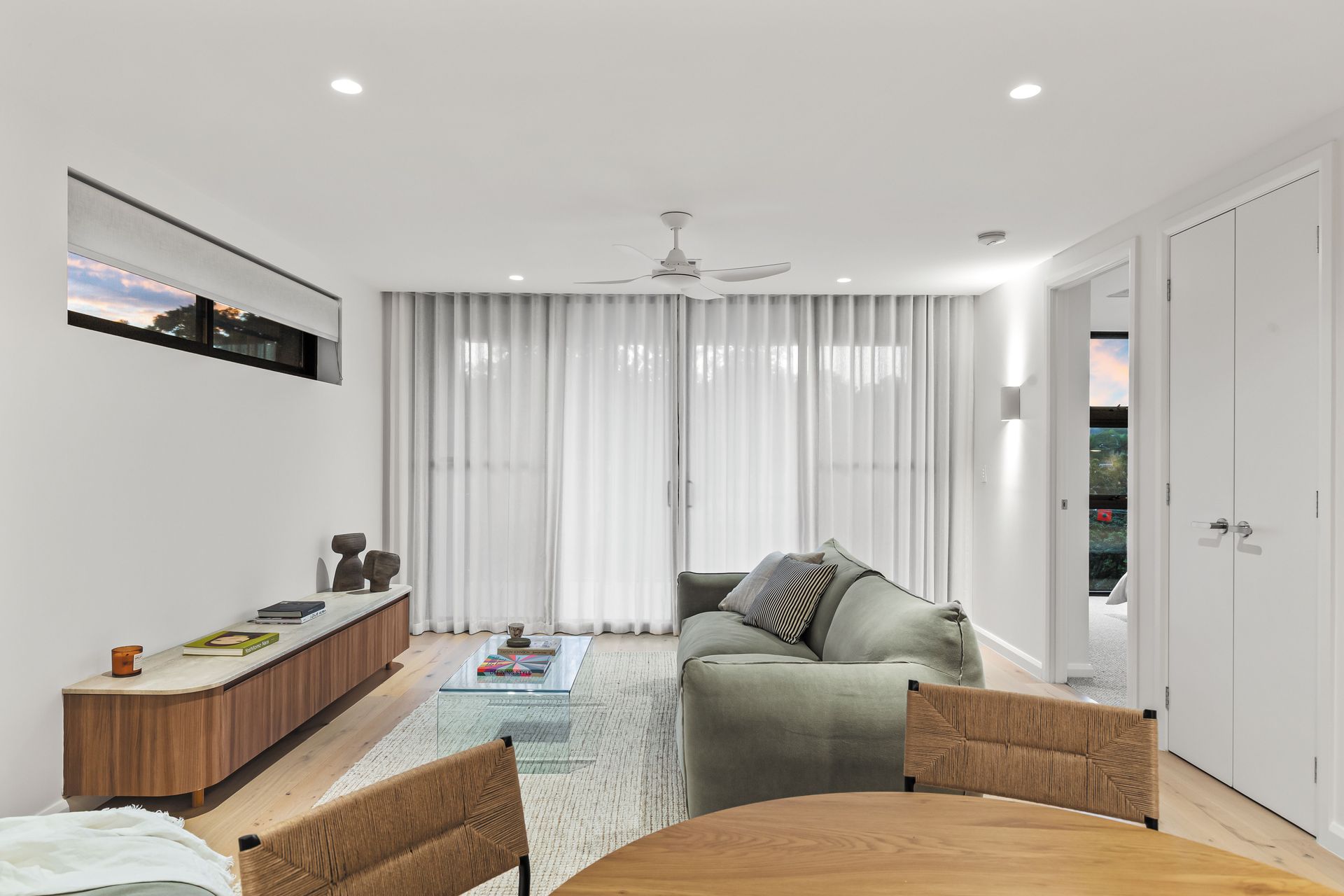 Living area - alternative angle with dining table